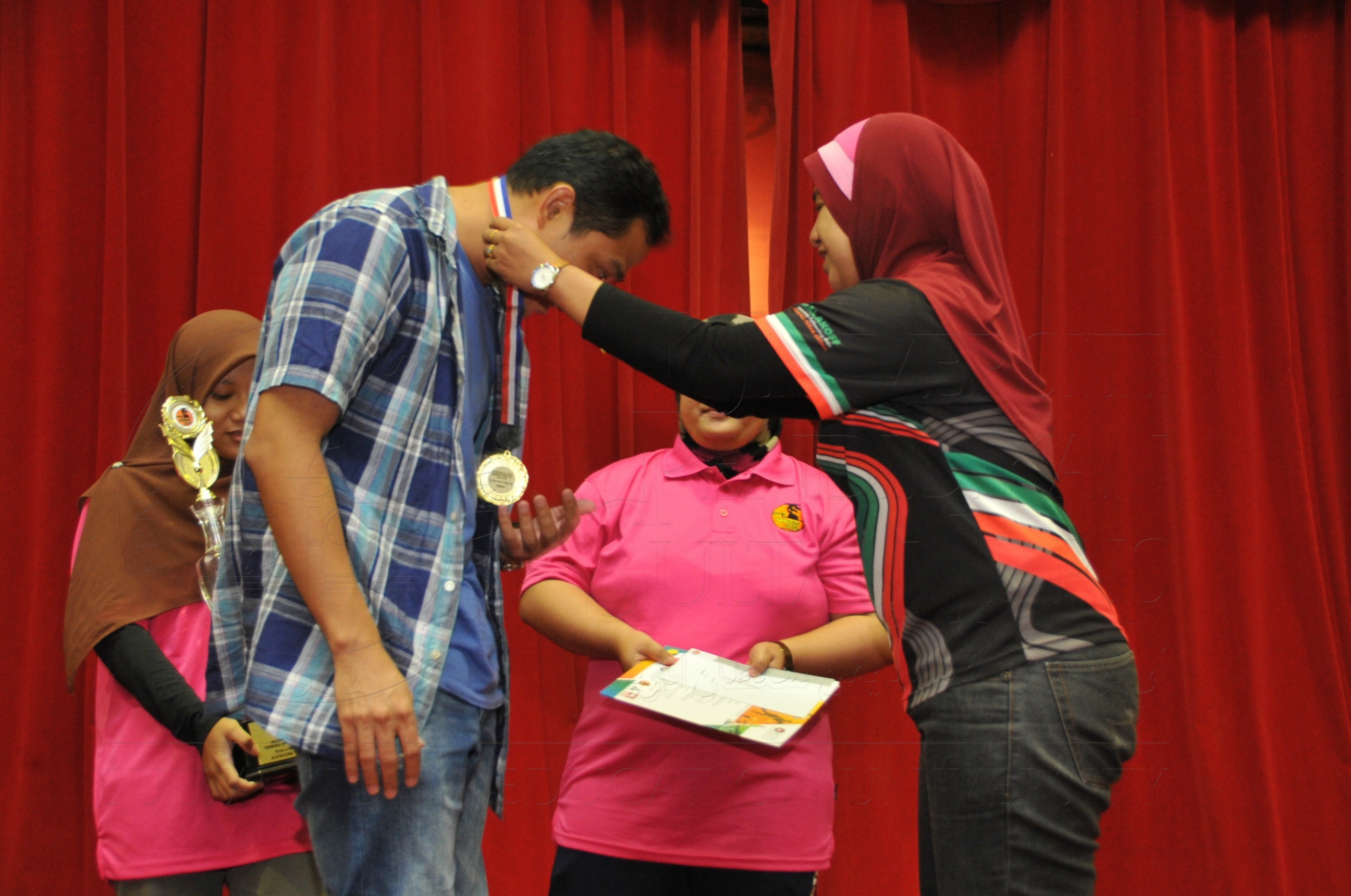 PRO15 158 CATUR HAS 9467